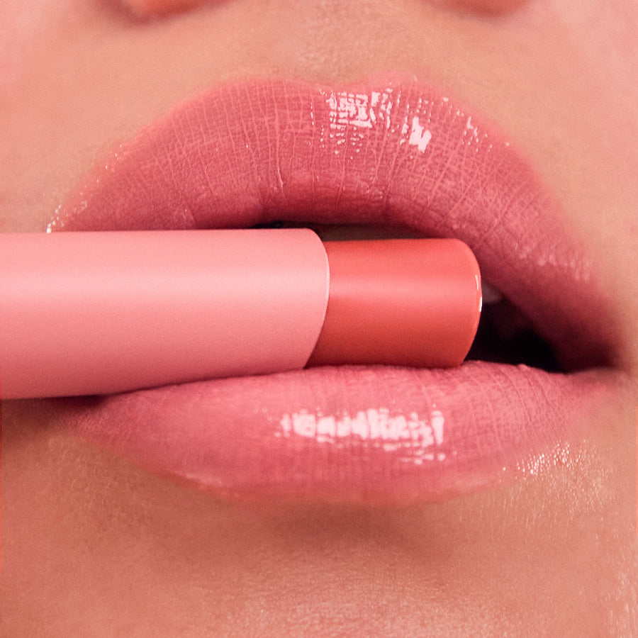 COLOR LIP BALM